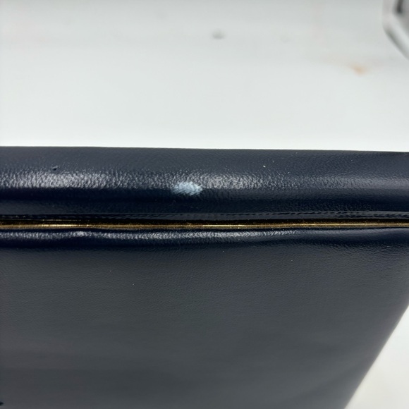 VINTAGE Hardshell Gold Clasp Navy Crossbody Pocketbook Bag - Picture 9 of 11